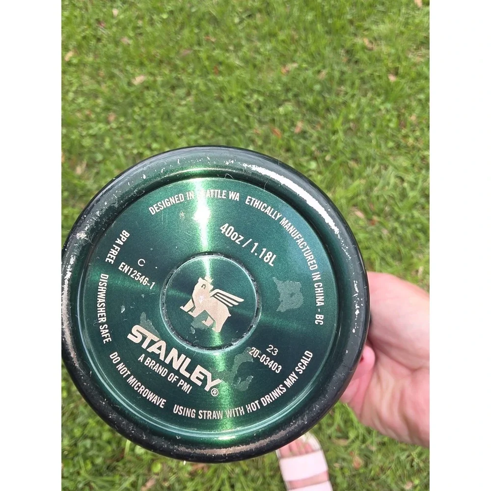 Stanley 40 oz Quencher H2.0 Flowstate Tumbler Chrome/Pine Green W/ New Straw - Picture 6 of 12
